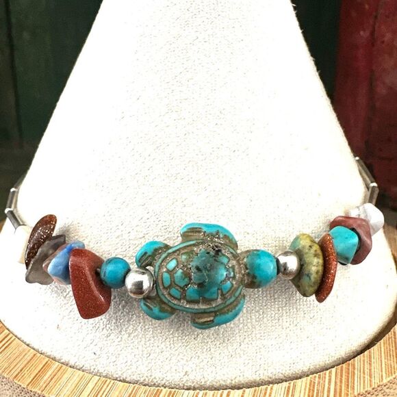 Turquoise Turtle & Mixed Gemstone Beaded Bracelet - Picture 2 of 11